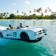 Pilotez une voiture de course sur le lagon aux Maldives