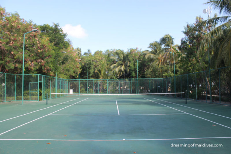 Where to Play Tennis in Maldives ? All the Resorts with a Tennis Court