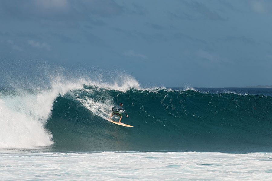 surf therapy maldives 
