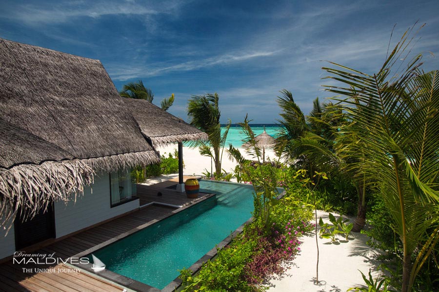 OZEN at Maadhoo Maldives Beach Villa & Pool