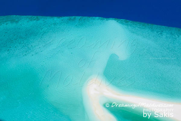 did you know travel fact Maldives Sandbanks and shapes