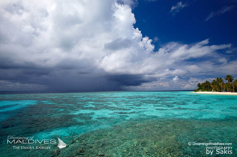 Maldives Extreme Weather - Stormy weather coming on an island